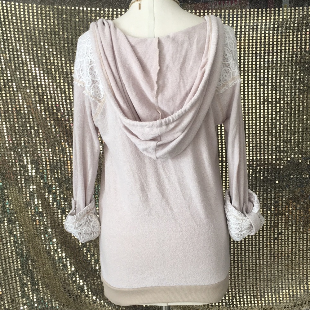 Pullover - Picture 4 of 4